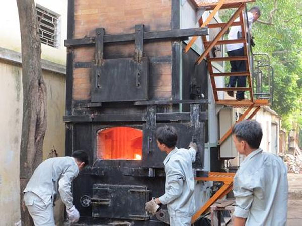 Lò đốt chất thải rắn sinh hoạt không sử dụng nhiên liệu