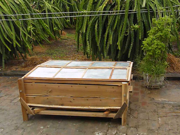 Thùng xử lý rác thanh long của sinh viên kiến trúc