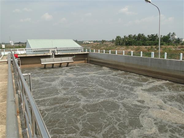 Chất xử lý môi trường nước chịu thuế GTGT 10 phần trăm
