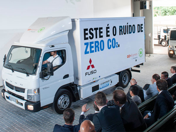 FUSO Canter E-Cell: Không khí thải, 100% sử dụng điện